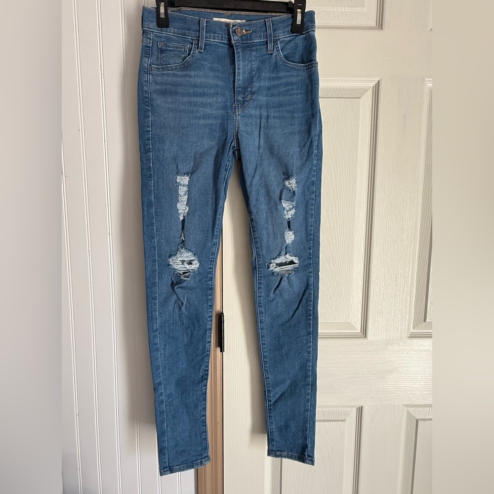 Levi’s 720 high rise skinny jeans